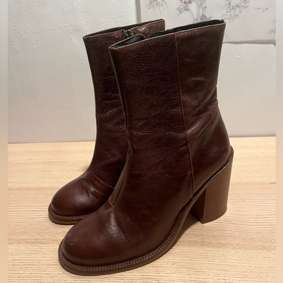 L’intervalle chestnut brown leather boots - Picture 2 of 5
